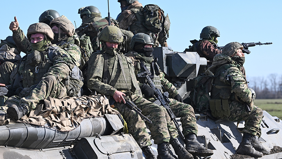 
                    Российские войска освободили населенный пункт Песчаное в Харьковской области

        