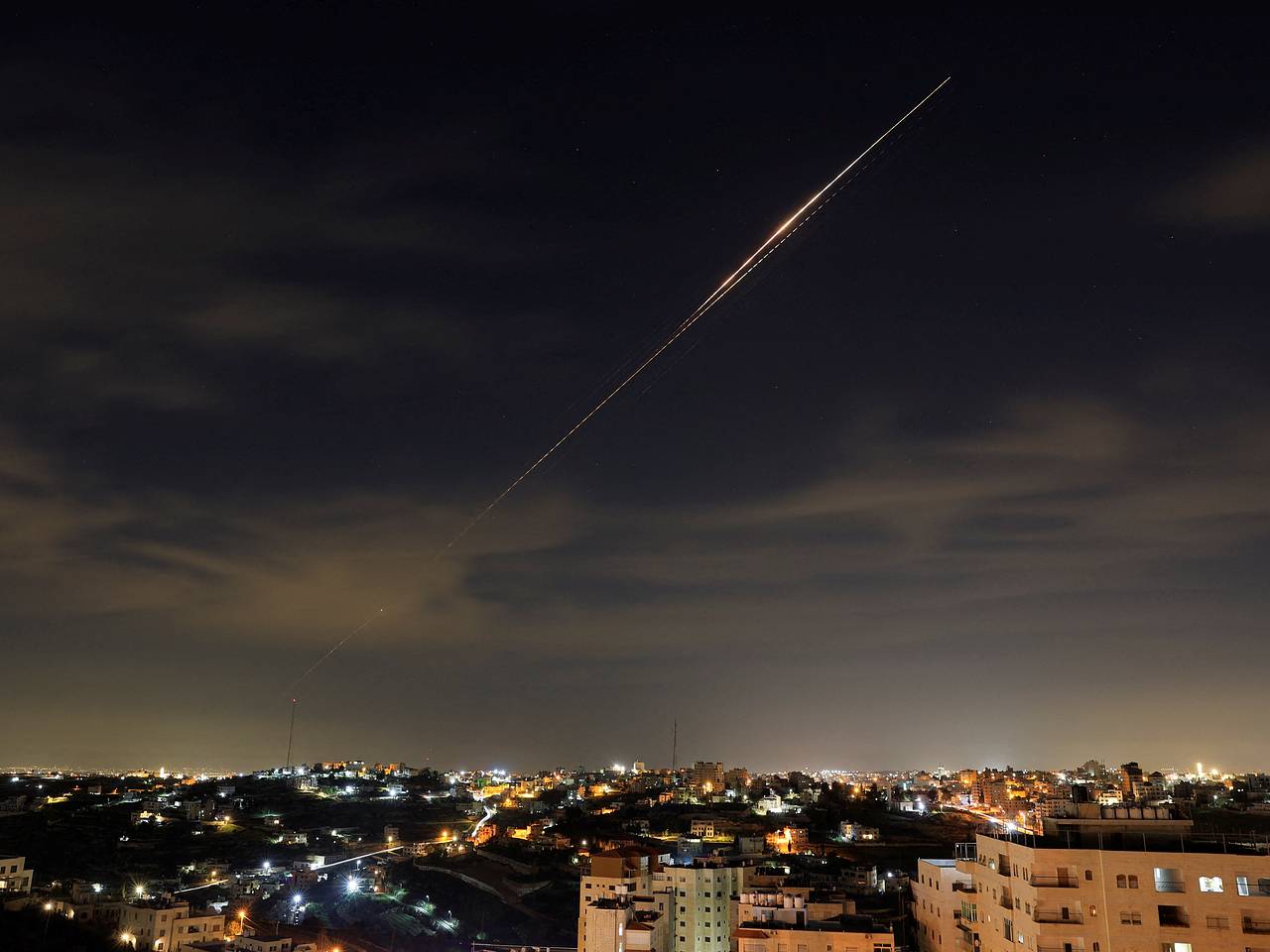 Иран нанес удары по базам США на Ближнем Востоке