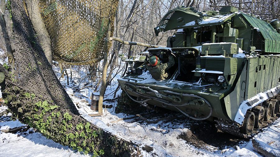 
                    За ночь силы ПВО уничтожили 206 украинских беспилотников над регионами России

        