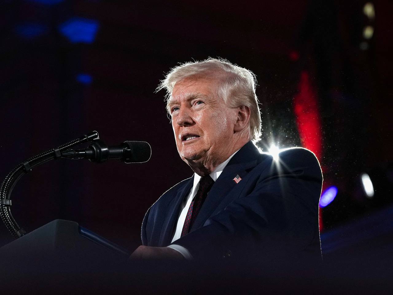 Трамп рассказал о мольбах иранских переговорщиков