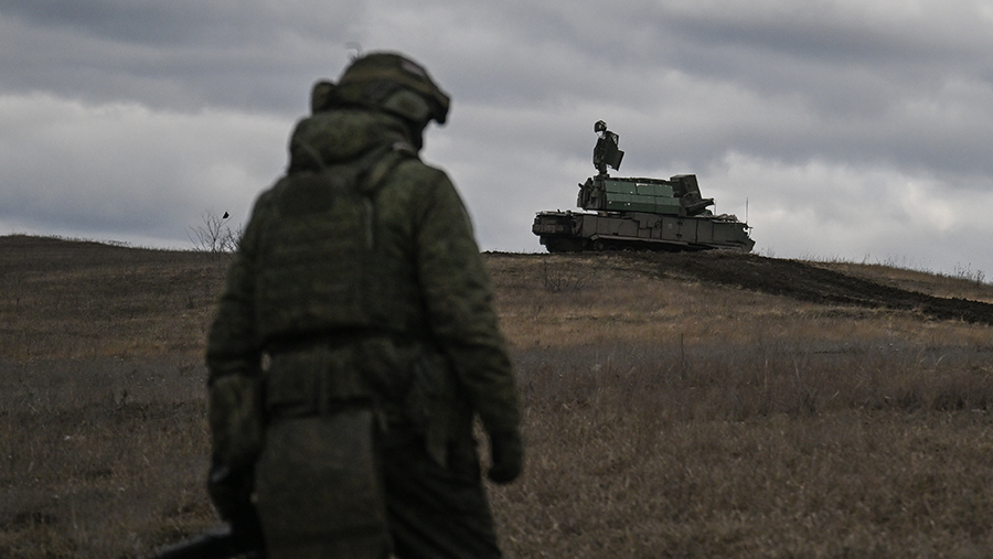 
                    Средства ПВО уничтожили 155 беспилотников над территорией России за ночь

        