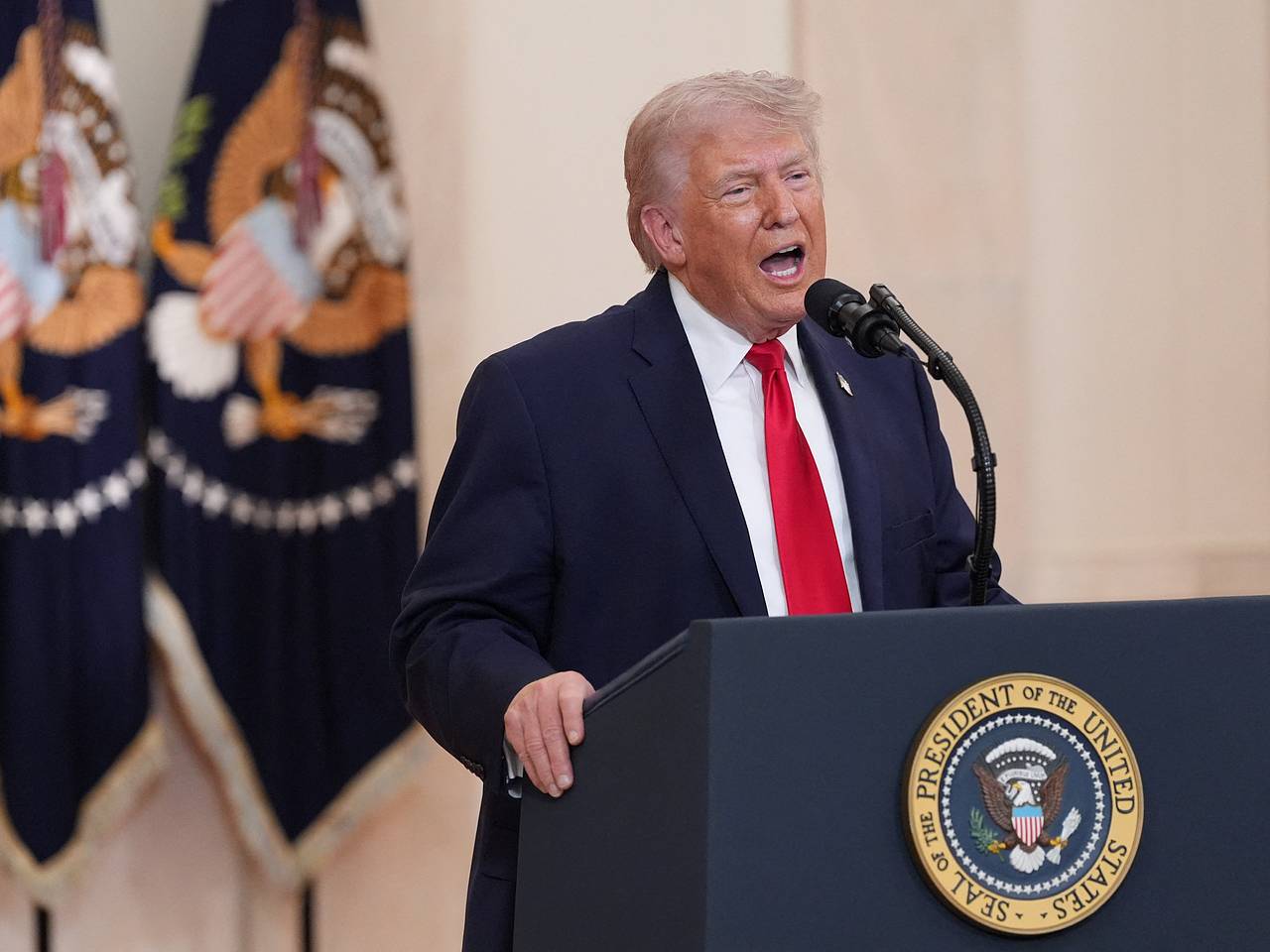 Трамп заявил о практически достигнутых целях операции в Иране
