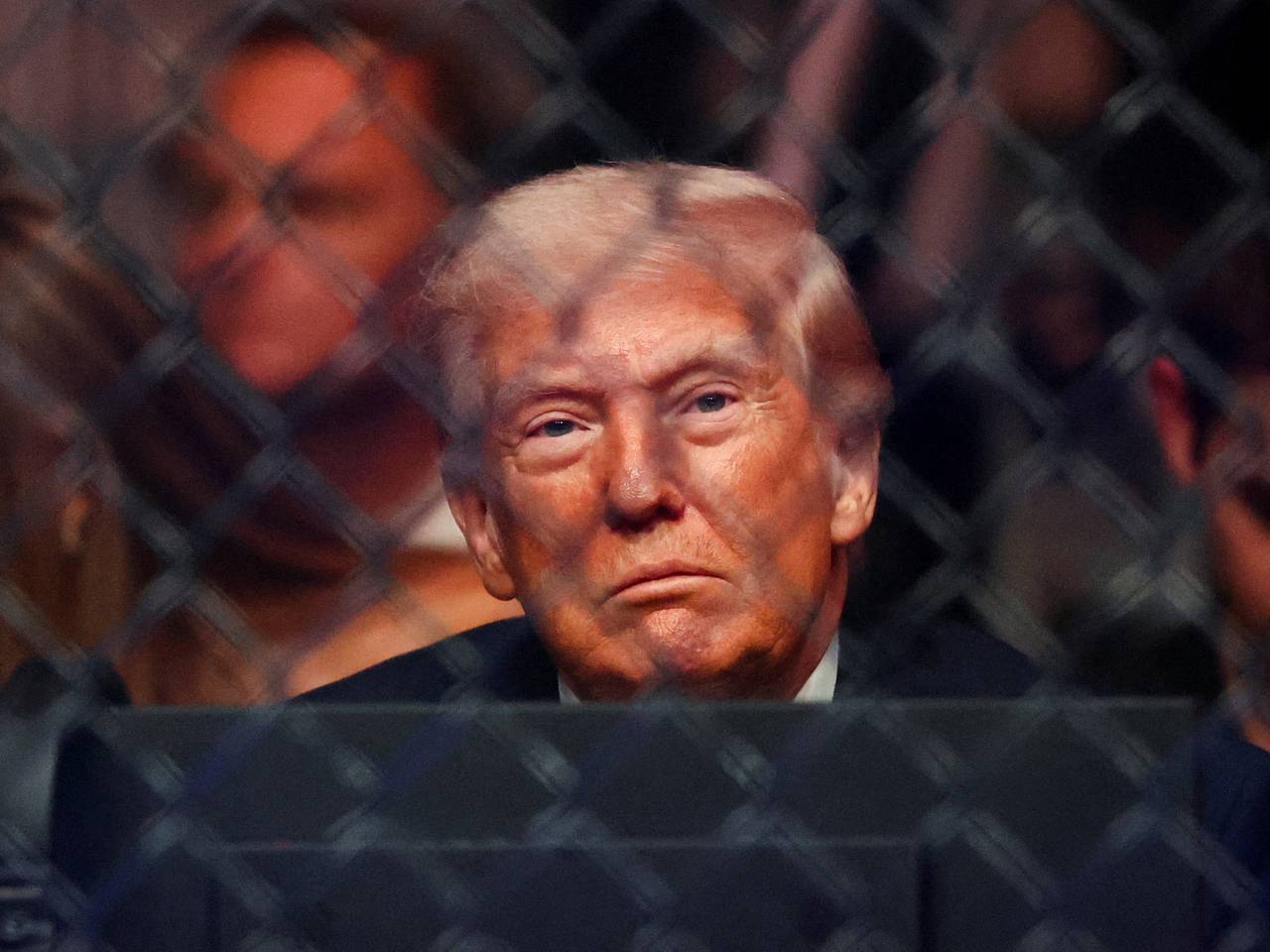 Трамп рассказал о &laquo;лежащем на дне&raquo; флоте Ирана