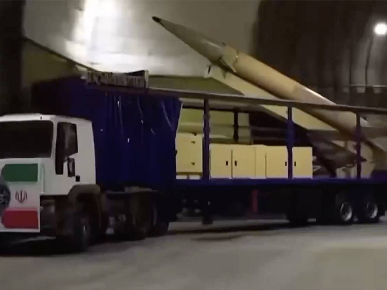 Появилось видео забитой оружием секретной подземной базы Ирана