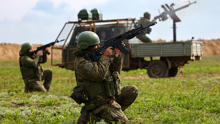 
                    Военнослужащие Южной группировки войск рассказали о борьбе с БПЛА в зоне СВО

        