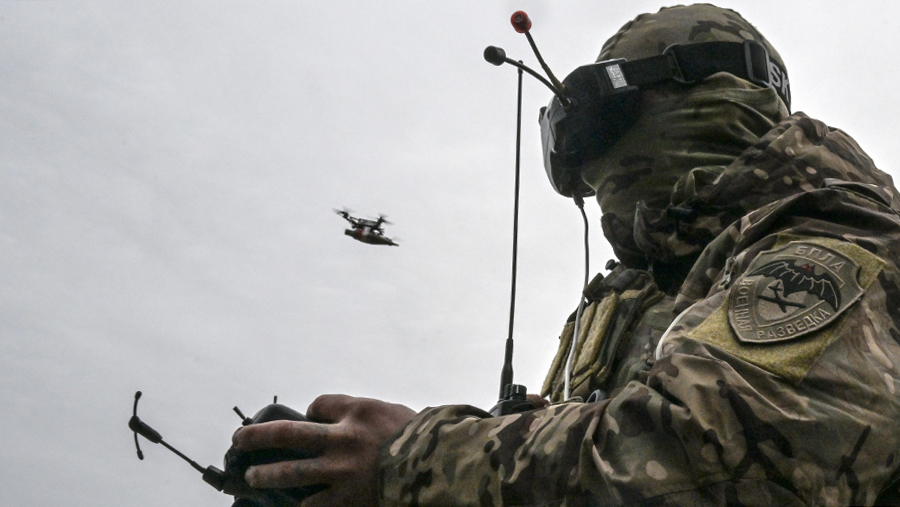 
                    Гвардии сержант Алексеев руководил ликвидацией техники ВСУ с помощью FPV-дронов

        