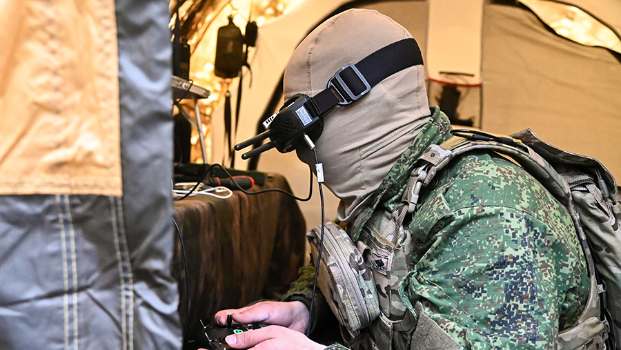 
                    Расчет БПЛА группировки войск &laquo;Центр&raquo; уничтожил танк ВСУ

        