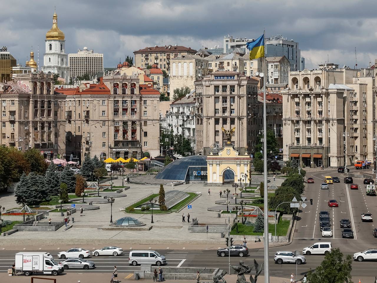 В МИД обратились с призывом к иностранным гражданам в Киеве после удара в Старобельске