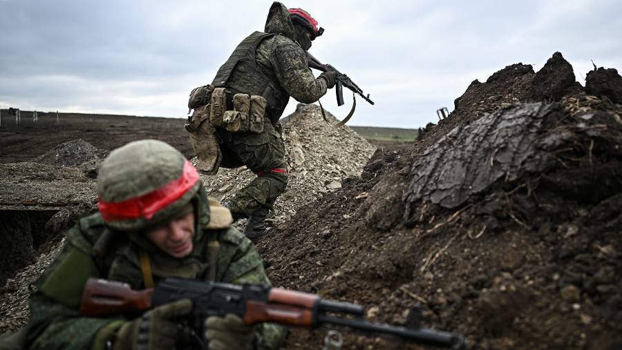 
                    Сержант Караваев эвакуировал раненых военнослужащих и сбил вражеский дрон

        