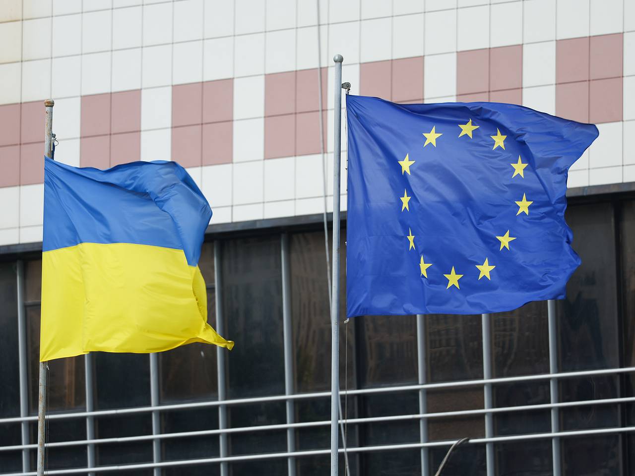 В правительстве страны ЕС разгорелся серьезный скандал из-за Украины