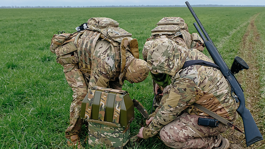 
                    Бойцы ВС РФ за неделю сбили более 15 разведдронов ВСУ под Харьковом

        