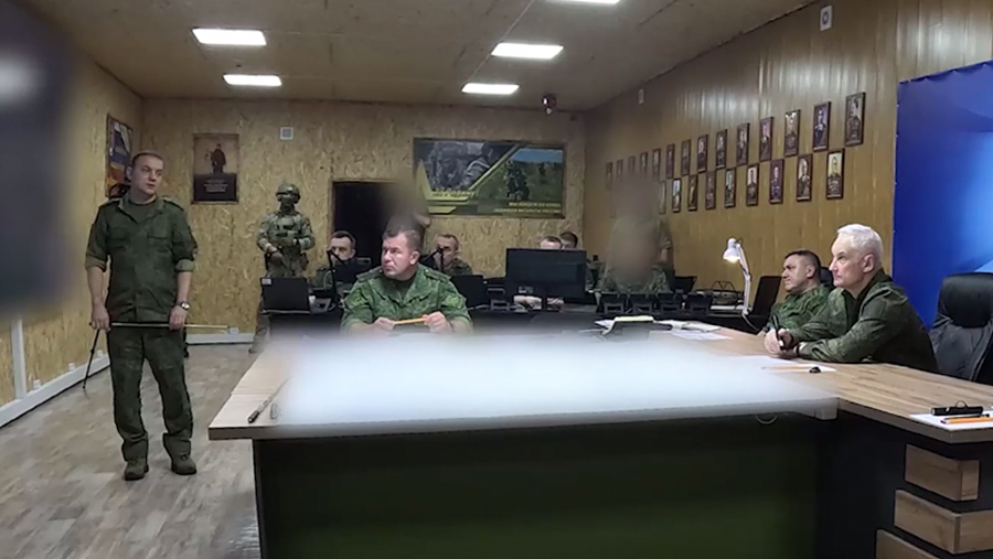 
                    Белоусову в группировке войск &laquo;Центр&raquo; доложили о работе системы &laquo;Свод&raquo;

        