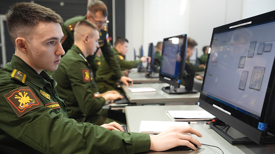 В Минобороны заявили о формировании в ВС РФ новой цифровой вертикали
В Минобороны заявили о формировании в ВС РФ новой цифровой вертикали